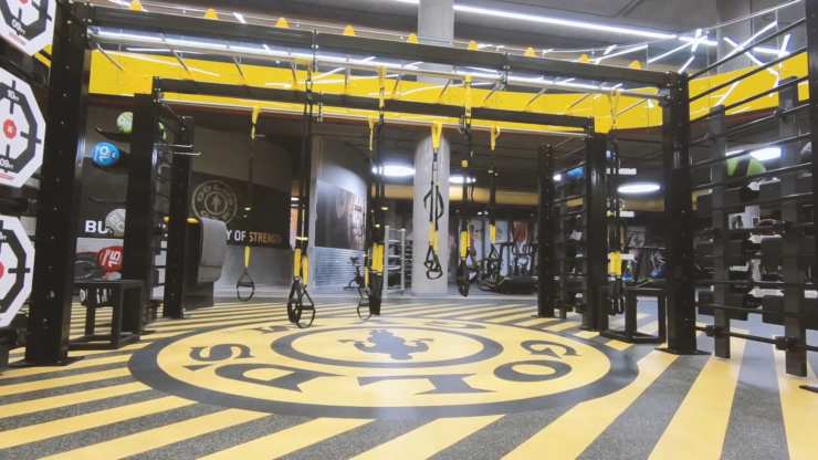 Gold's Gym 1