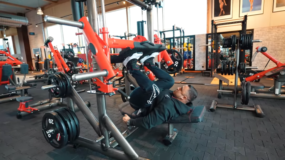 Gold’s Gym Guest Pass 2024 Review Boston Rock Gym