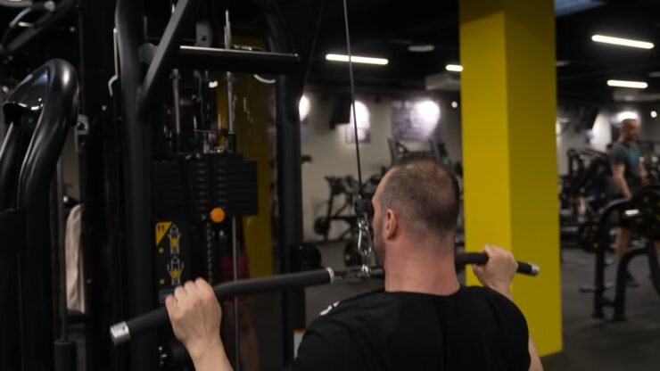 lat pulldown